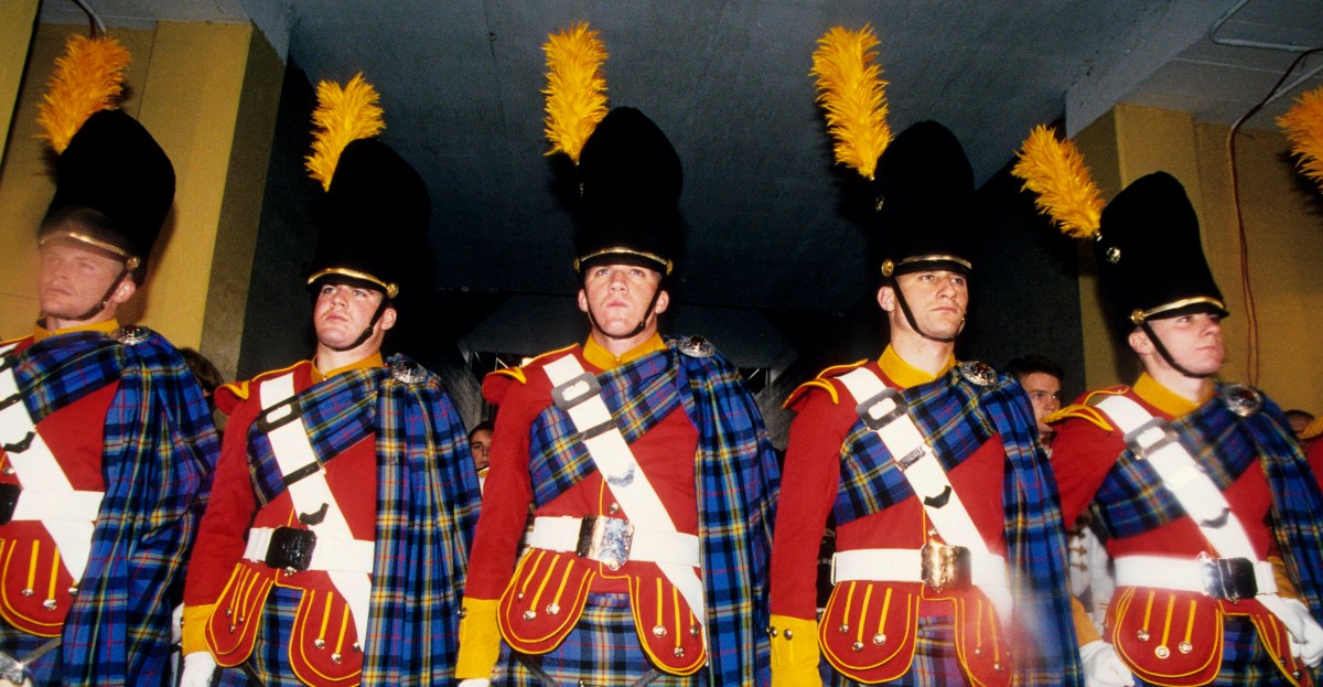 5 Notre Dame Football Photos for a Friday: The Old Irish Guard