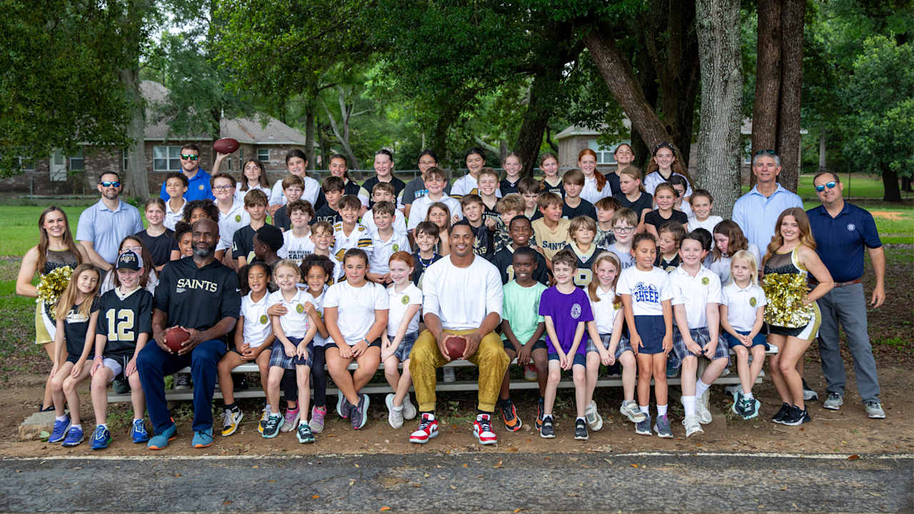 Photos: Youth Sports Development Play Football Experience