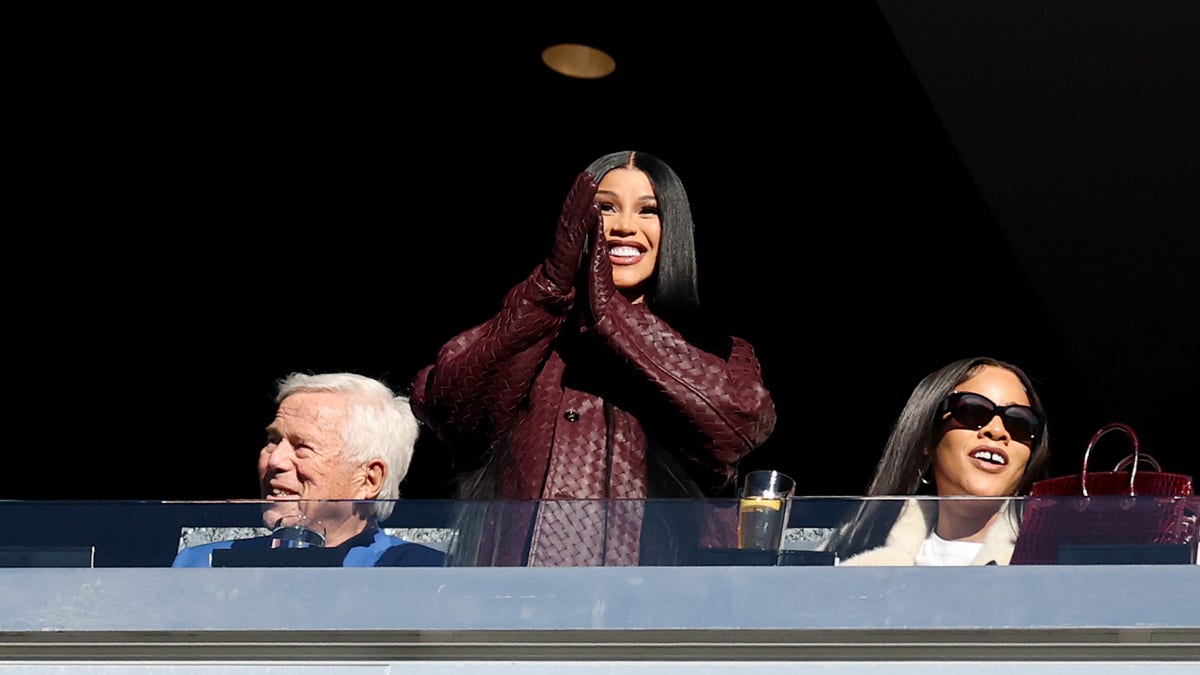Cardi B's Cutest Moments At Stefon Diggs' Patriots Vs. Falcons Game