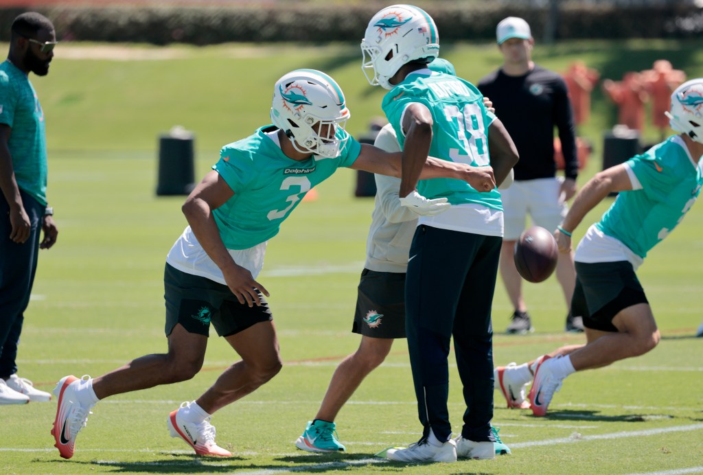 Dolphins' new era obvious in rookie minicamp