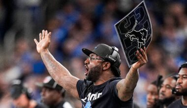 Detroit Lions defensive coordinator Kelvin Sheppard reacts to a play against the New York Giants during the first half at Ford Field in Detroit on Sunday, Nov. 23, 2025.