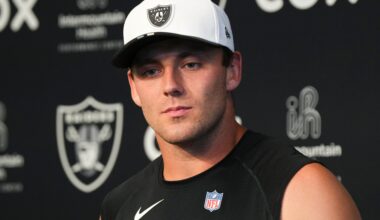 Las Vegas Raiders tight end Brock Bowers