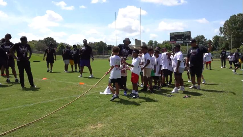 Baton Rouge native and Baltimore Ravens offensive lineman Emery Jones hosts the Built in the Boot football camp