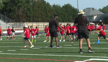 Kansas City Chiefs right guard, Jackson native brings annual football camp to University School of Jackson