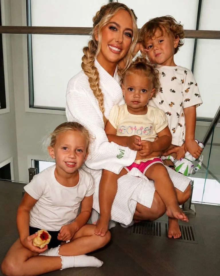 Brittany Mahomes with her 3 childrenCredit: Brittany Mahomes/Instagram
