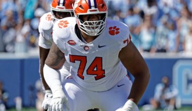 Several sons of NFL players keep choosing to play at Clemson
