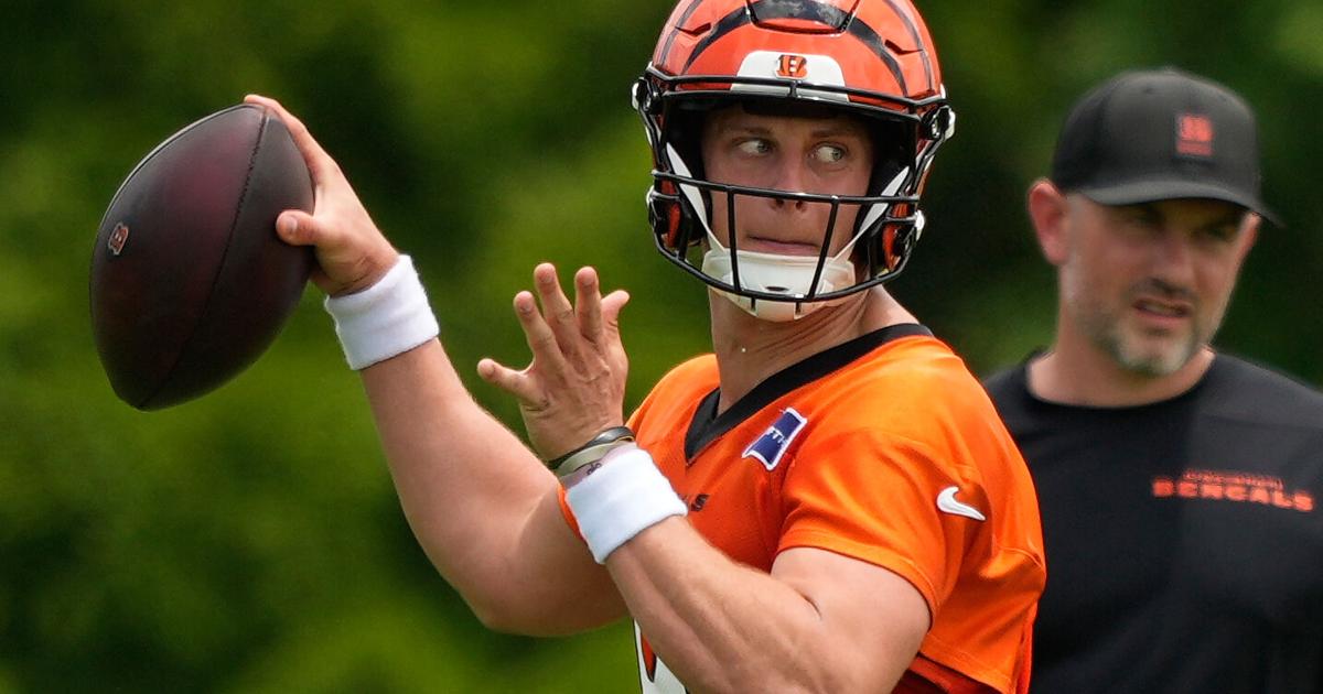 Bengals restructure Joe Burrow's contract to free up cap space, AP source says | Associated Press
