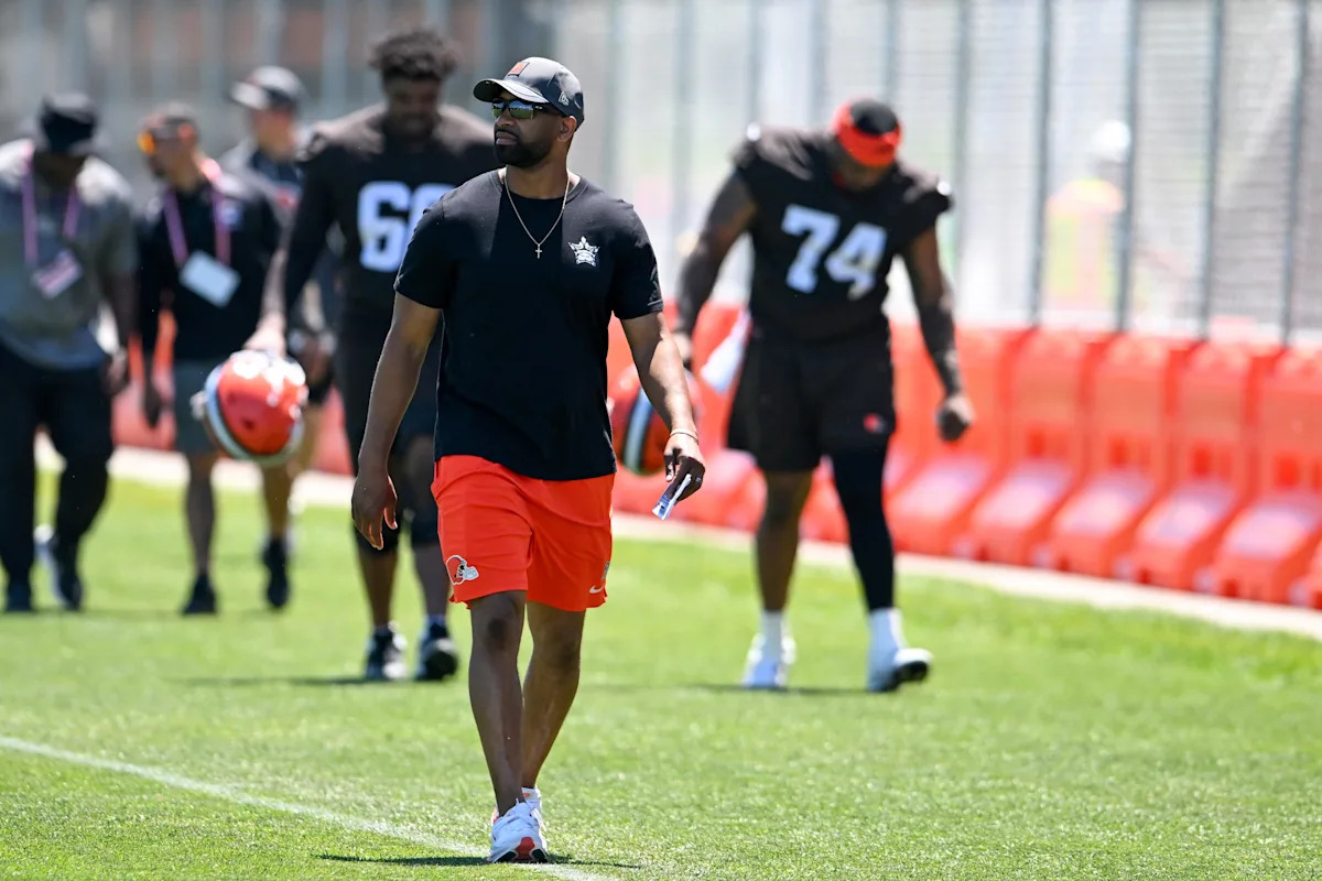 Browns roster: 2 players over 30, 54 are 25 or younger; Harold Fannin among youngest