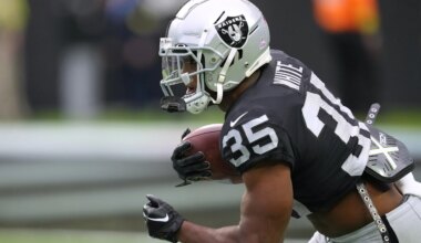 Former Georgia running back Zamir White works out with Cowboys