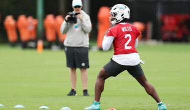 Malik Willis delayed signing with Dolphins to complete throwing session