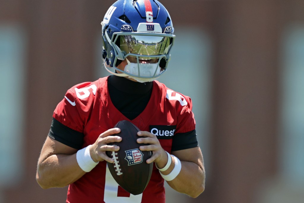 Giants QB coach: Jaxson Dart working on consistency in pocket