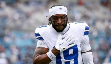 Close-up of Ryan Flournoy in Dallas Cowboys uniform wearing a white headband before kickoff