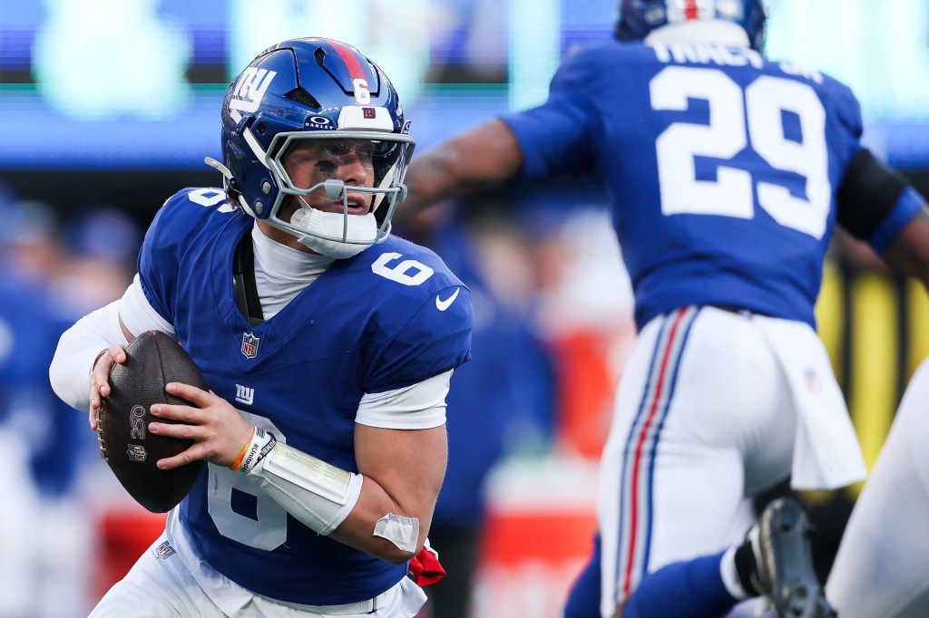 Second-year QB Jaxson Dart has uneven start to Giants minicamp