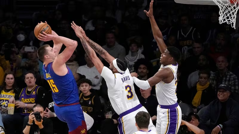 Regular season rules needed for NBA, NHL playoffs