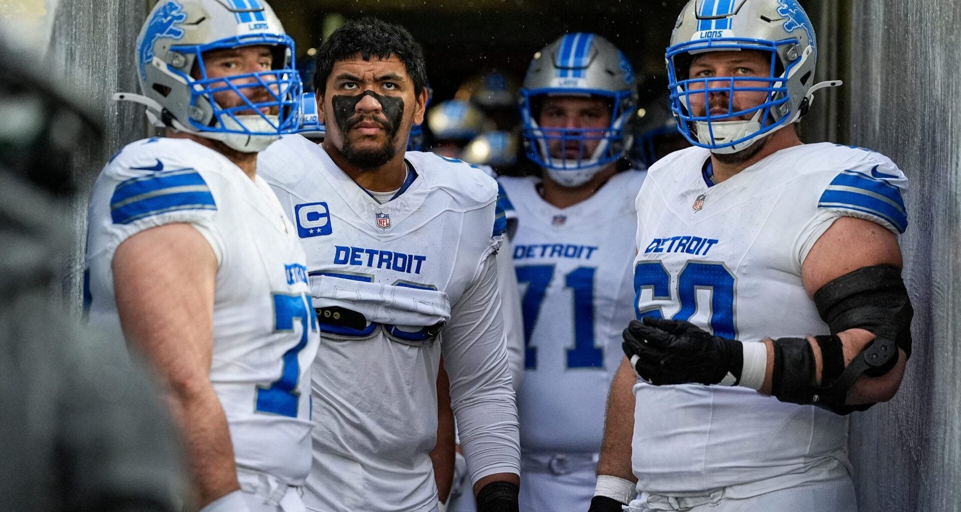 Frank Ragnow weighs in on the Lions moving Penei Sewell to left tackle