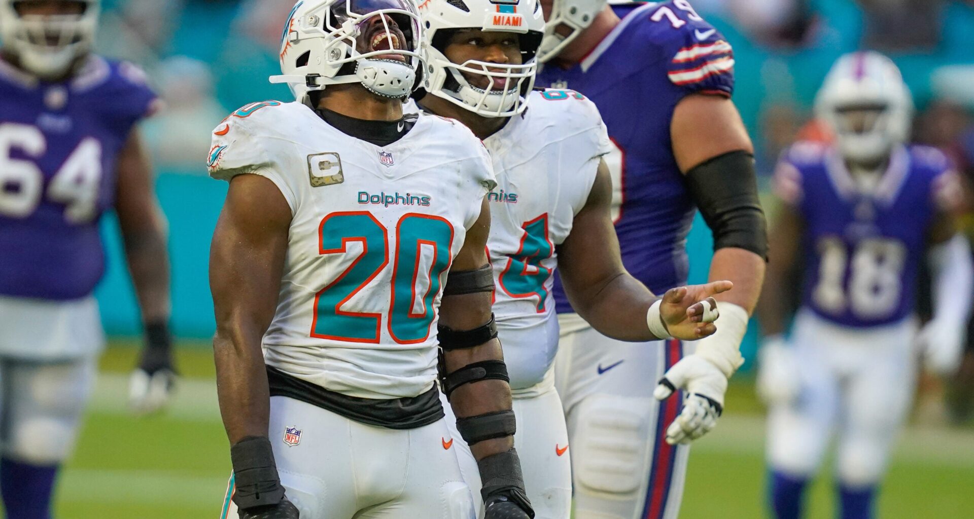 Now is not the time for fear regarding the Miami Dolphins' lack of an extension for LB Jordyn Brooks