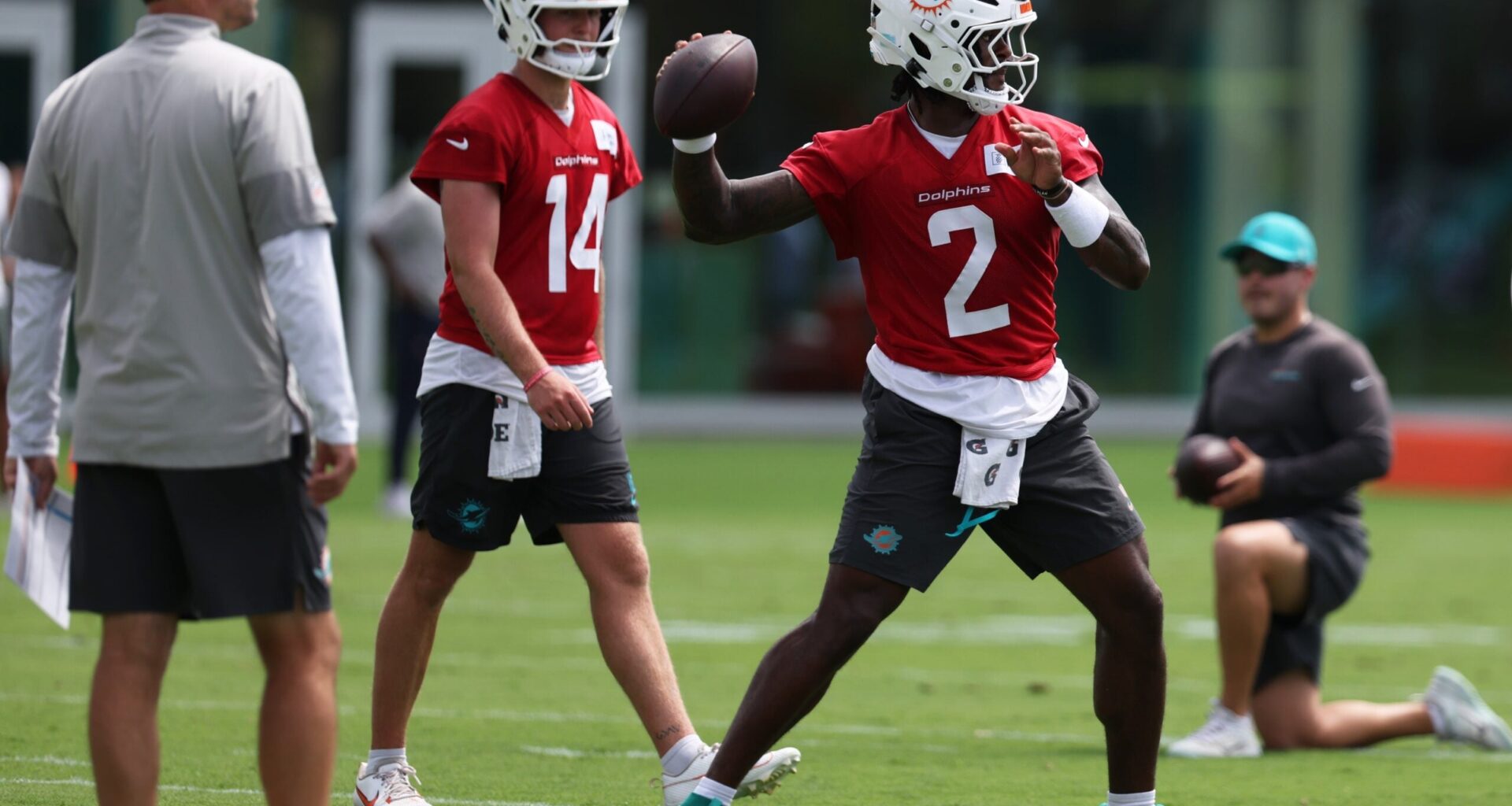 One of the best analysts in all of football has shared his biggest question for Miami Dolphins quarterback Malik Willis entering 2026