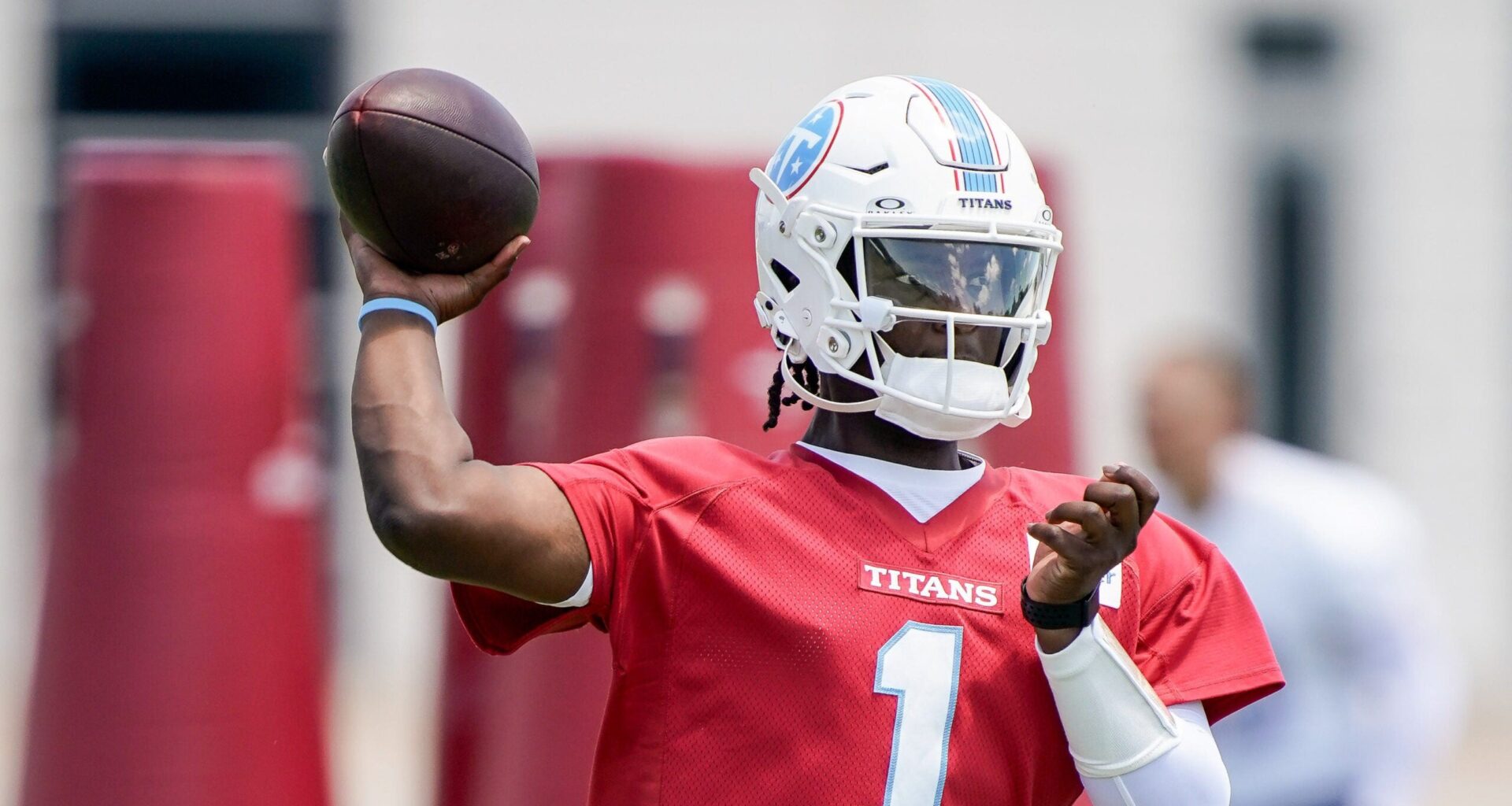 Every Play Of Cam Ward's Day: Wednesday's Mandatory Minicamp finale gave us our best day of the Titans' starting quarterback all offseason