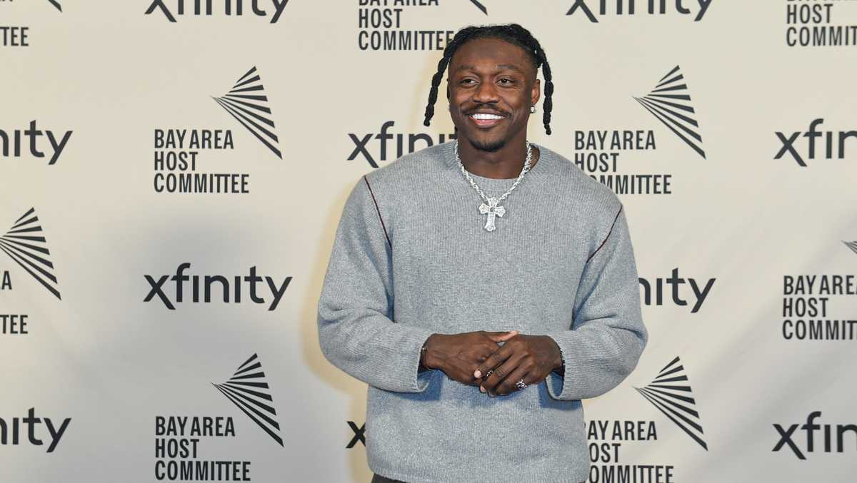 A.J. Brown arrives in Foxborough after being traded to Patriots