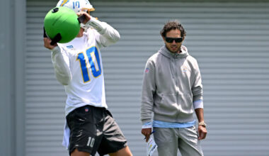 Justin Herbert, Chargers adjusting to Mike McDaniel's new emphasis on quick timing throws