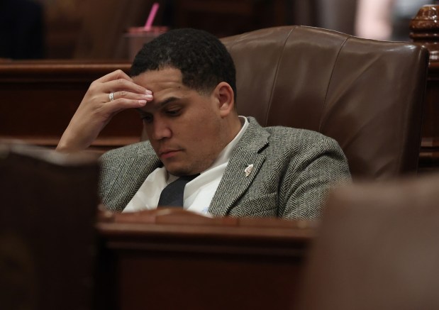 State Sen. Robert Peters sits at his desk in the Senate chamber on the final night of the spring legislative session at the State Capitol early on June 1, 2026, in Springfield. (John J. Kim/Chicago Tribune)