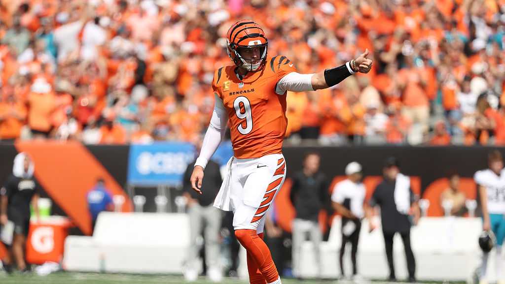 Report: Bengals, Joe Burrow restructure contract, free up $10 million in cap space