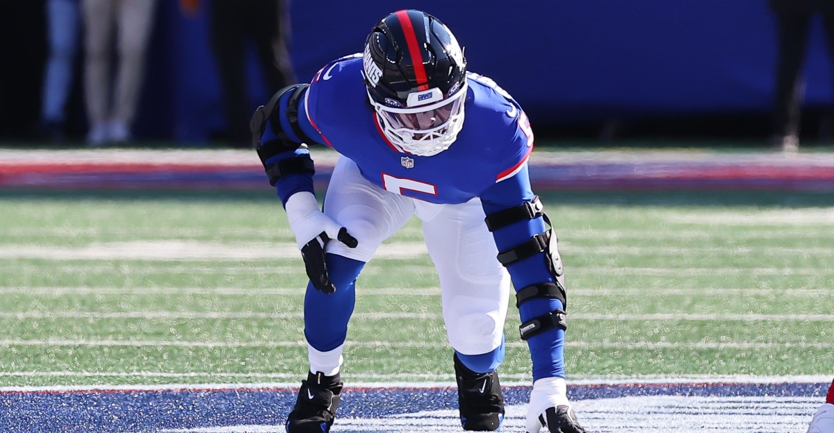 Patriots mailbag: What move could bolster the pass rush?