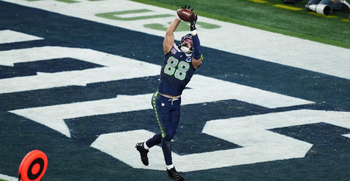 Seahawks Reacts Survey results: Fans predict another big year for A.J. Barner