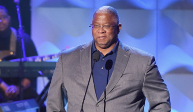 Larry Fitzgerald Sr., father Larry Fitzgerald Jr. and Minnesota journalist, dies at 71