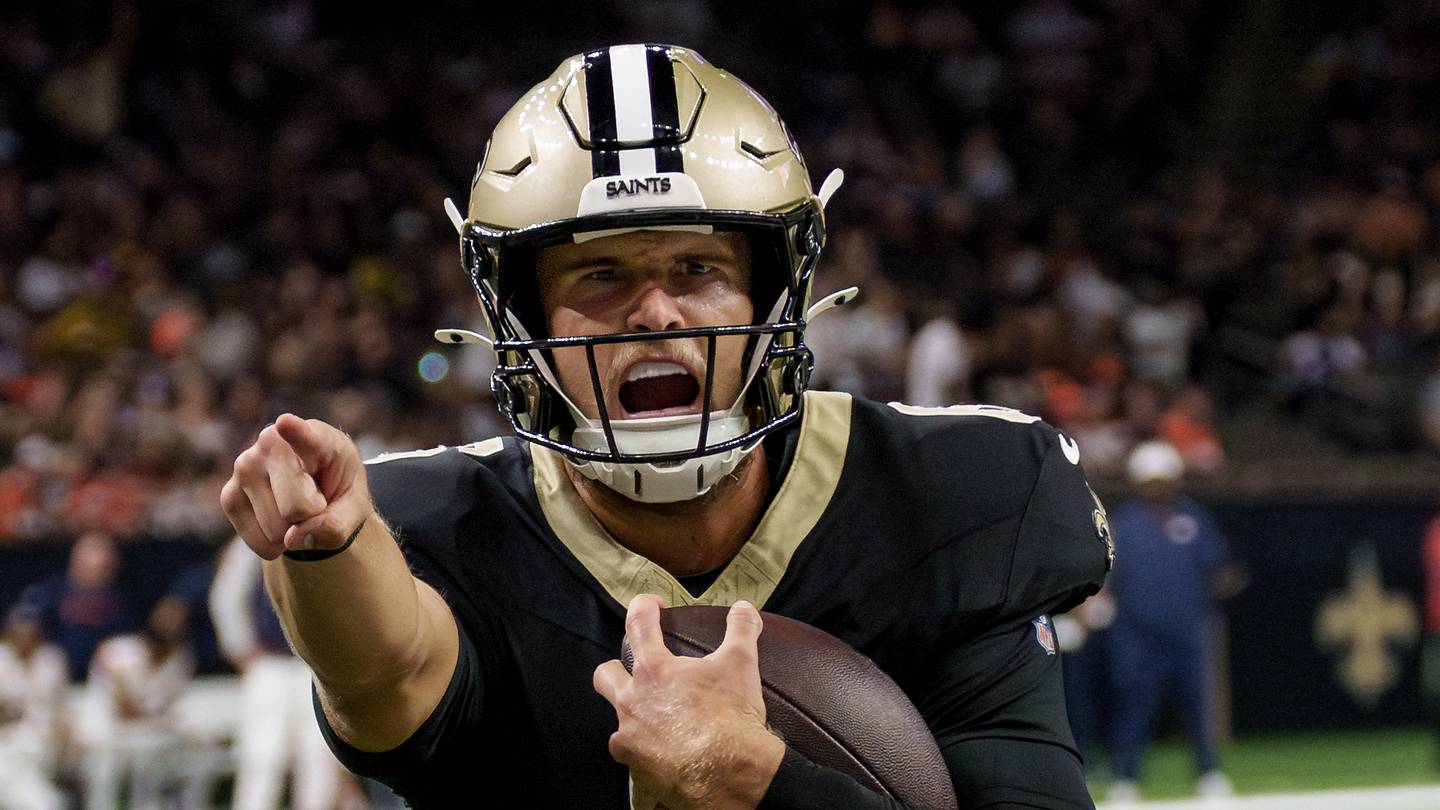 New Orleans Saints quarterback Tyler Shough