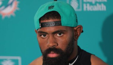 Miami Dolphins linebacker Jordyn Brooks