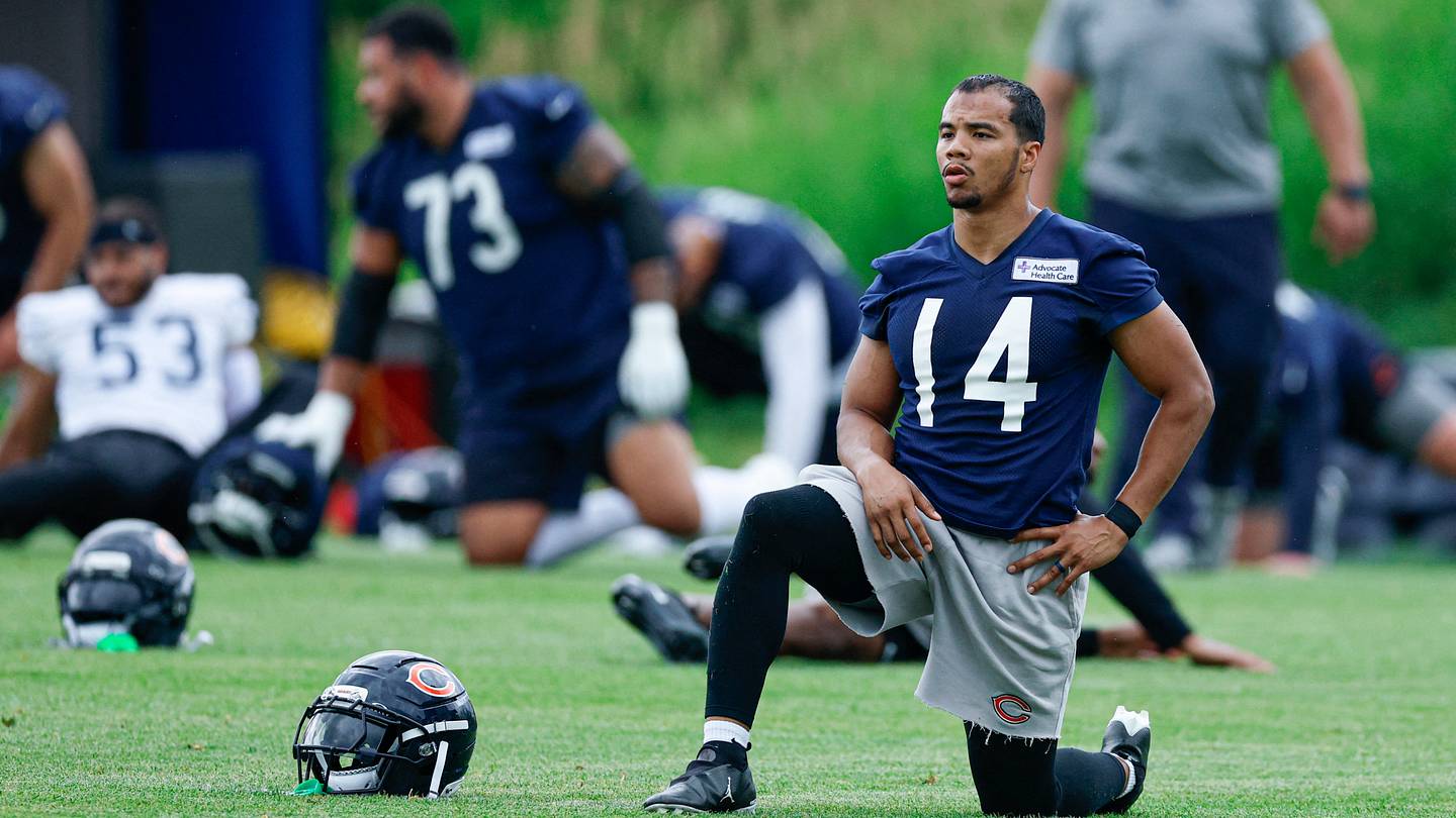 Kalif Raymond Torching the Competition Amid WR Battle at Bears Training Camp