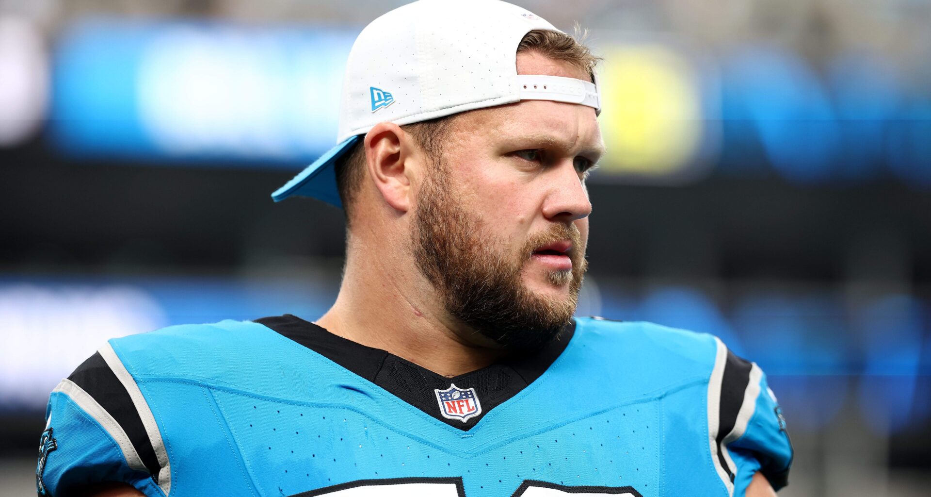 49ers Urged to Sign Versatile 6-foot-6, 300-Pound Free Agent OL