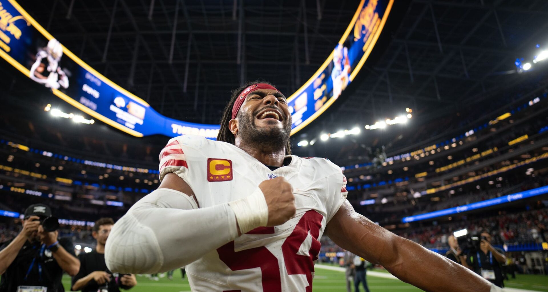Fred Warner of the 49ers is voted as the top off-ball linebacker in the NFL by an AP panel