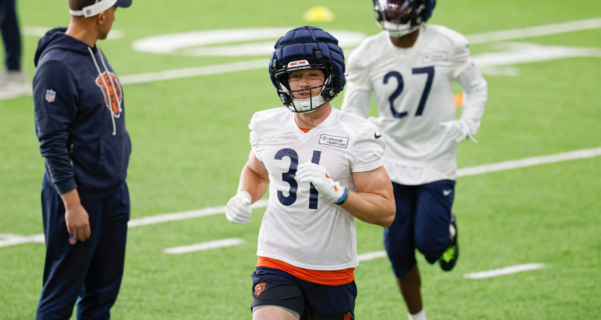 May 8, 2026; Lake Forest, IL, USA; Chicago Bears defensive back Dillon Thieneman (31) runs during Rookie Minicamp at Halas Hall.