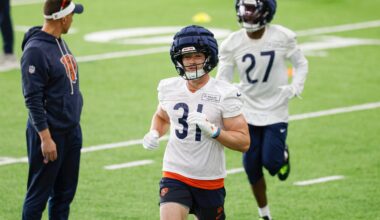 May 8, 2026; Lake Forest, IL, USA; Chicago Bears defensive back Dillon Thieneman (31) runs during Rookie Minicamp at Halas Hall.