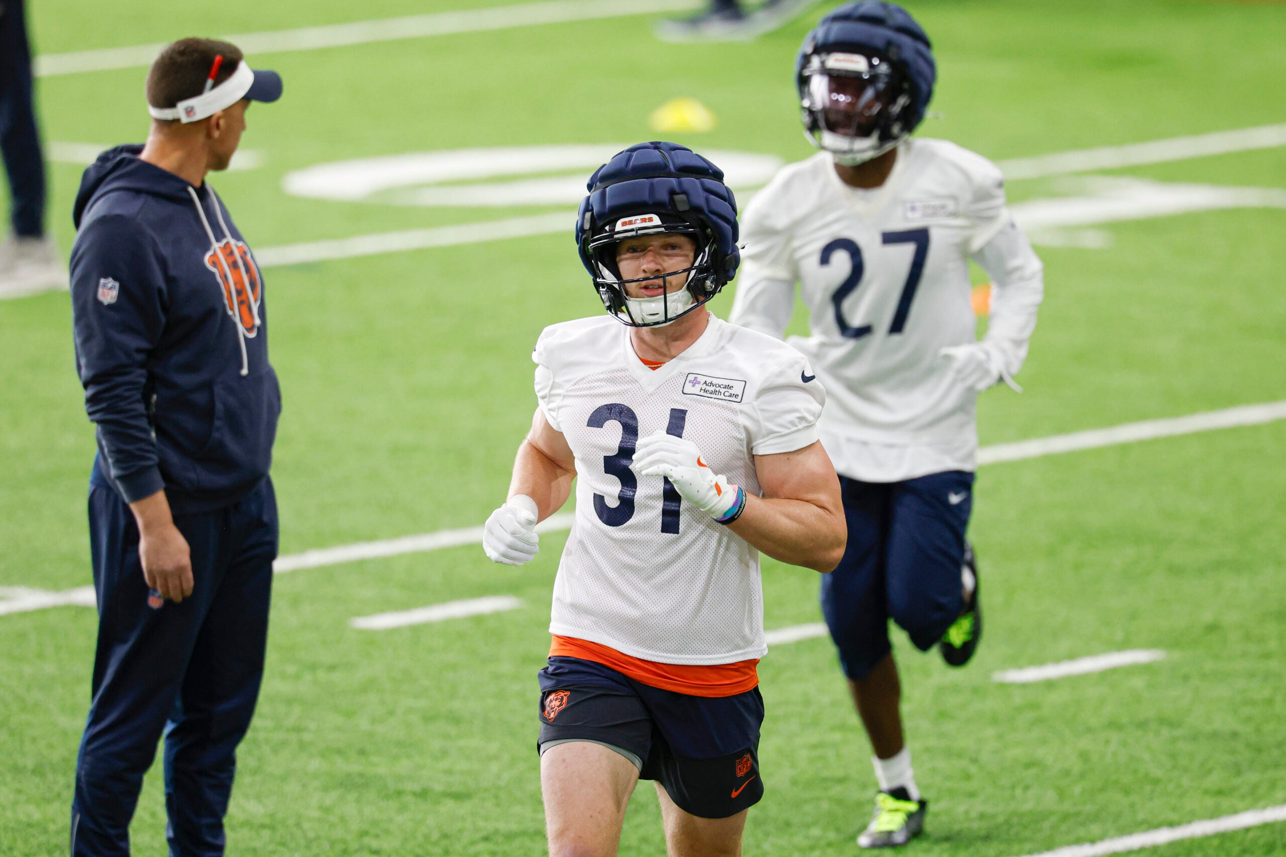 May 8, 2026; Lake Forest, IL, USA; Chicago Bears defensive back Dillon Thieneman (31) runs during Rookie Minicamp at Halas Hall.