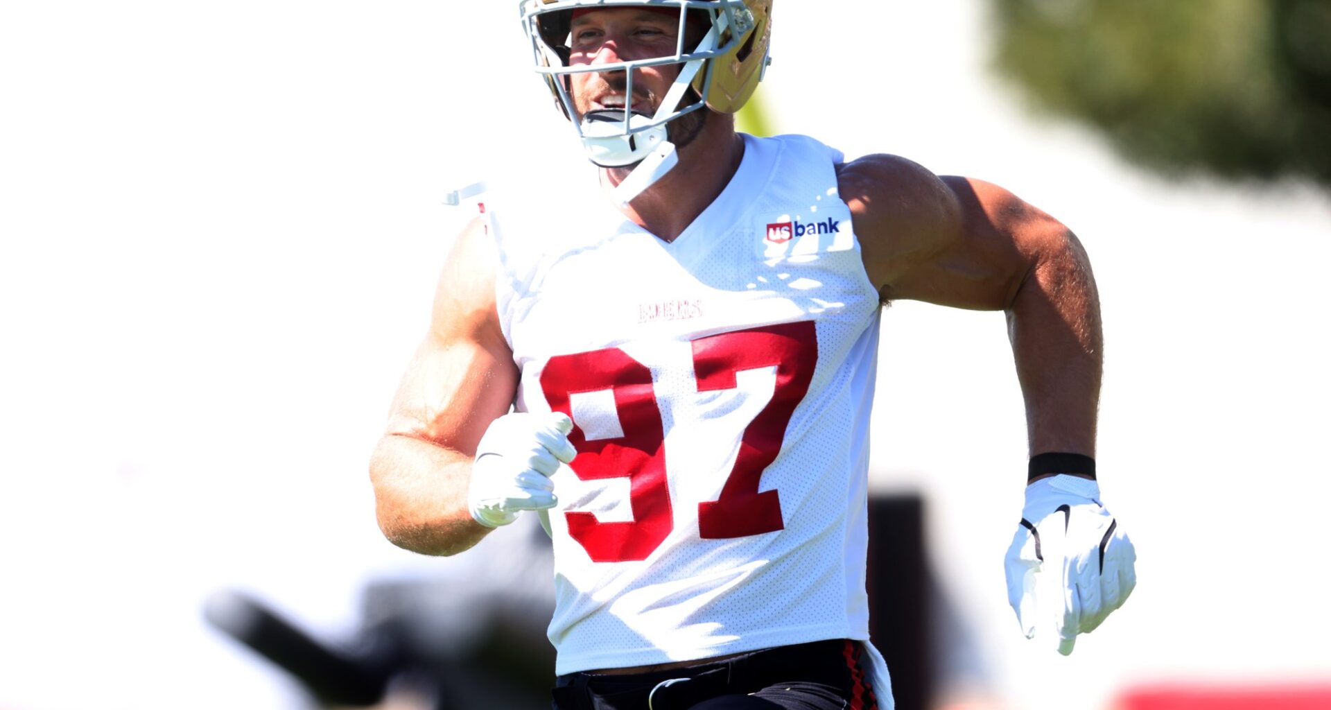 49ers' Nick Bosa recovering quickly from ACL tear at training camp