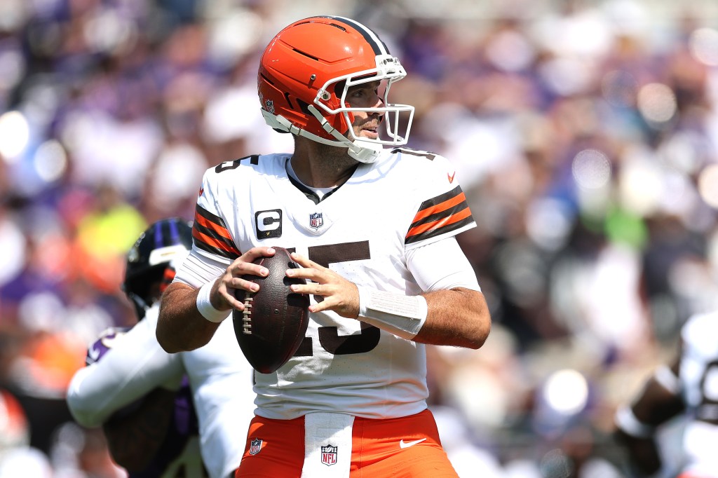 Joe Flacco #15 of the Cleveland Browns in action during the game against the Baltimore Ravens at M&T Bank Stadium on September 14, 2025 in Baltimore, Maryland.