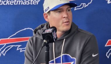 Bills' defensive coordinator Jim Leonhard has come full circle
