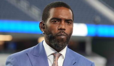 'Very very tough': Vikings’ HOF sends emotional message on Randy Moss after cancer remission