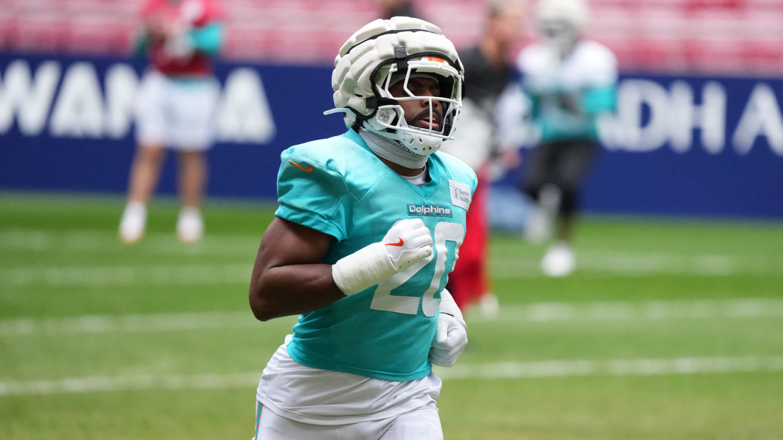 Dolphins LB Jordyn Brooks Not Aiming For Top-Of-Market Extension?