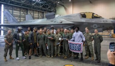 Atlanta Falcons join NFL-USO tour, visit troops in Japan