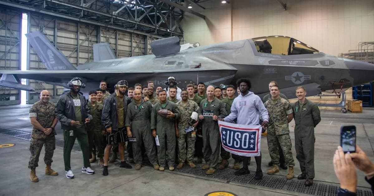 Atlanta Falcons join NFL-USO tour, visit troops in Japan
