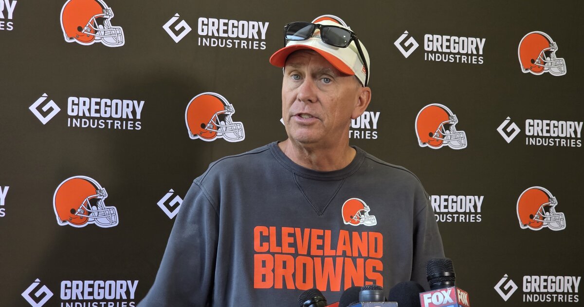 Here's what happened during Browns 1st open day of training camp