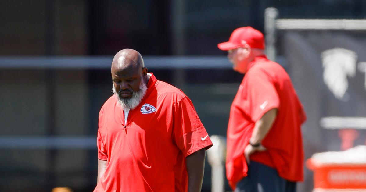 Chiefs OC Eric Bieniemy's son arrested in connection to shooting