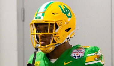 Jan 1, 2024; Glendale, AZ, USA; Oregon Ducks linebacker Devon Jackson (26) against the Liberty Flames during the 2024 Fiesta Bowl at State Farm Stadium. Mandatory Credit: Mark J. Rebilas-USA TODAY Sports
