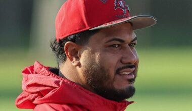 Insider Responds to Vita Vea 49ers Trade Rumors