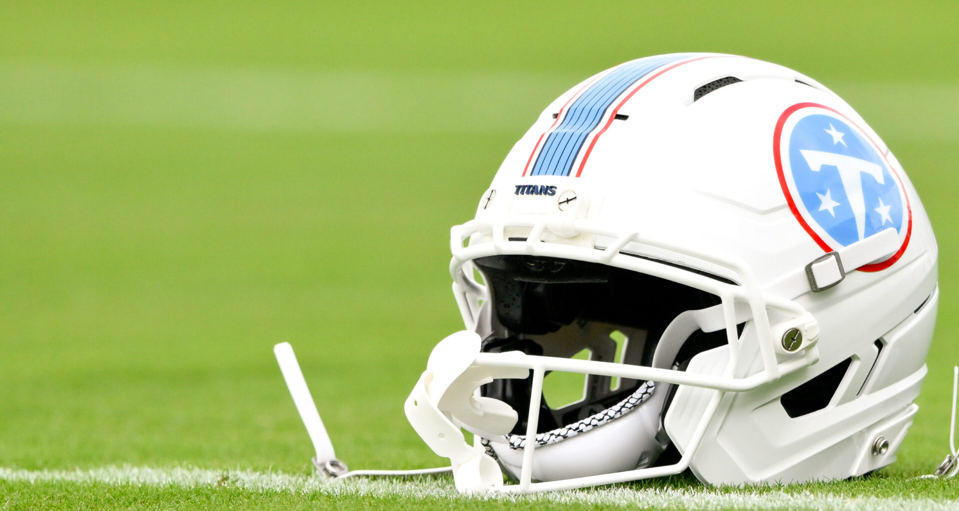 Titans Hosted Six Free Agents Including Veteran DE Tanoh Kpassagnon