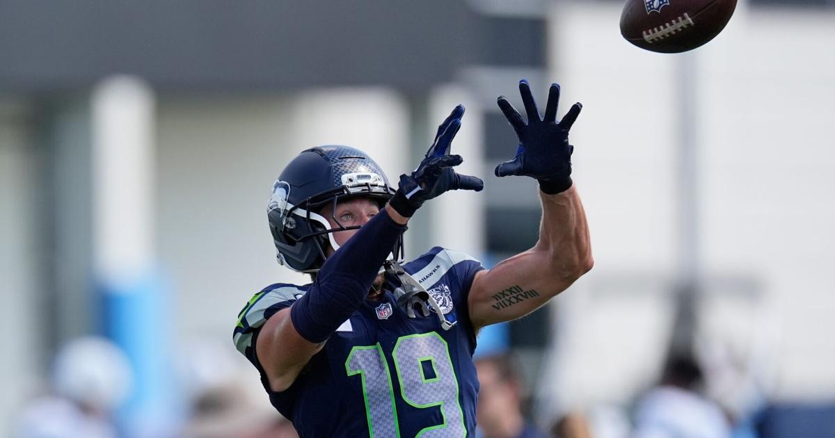 Seahawks WR Jake Bobo placed on IR after right knee injury | National